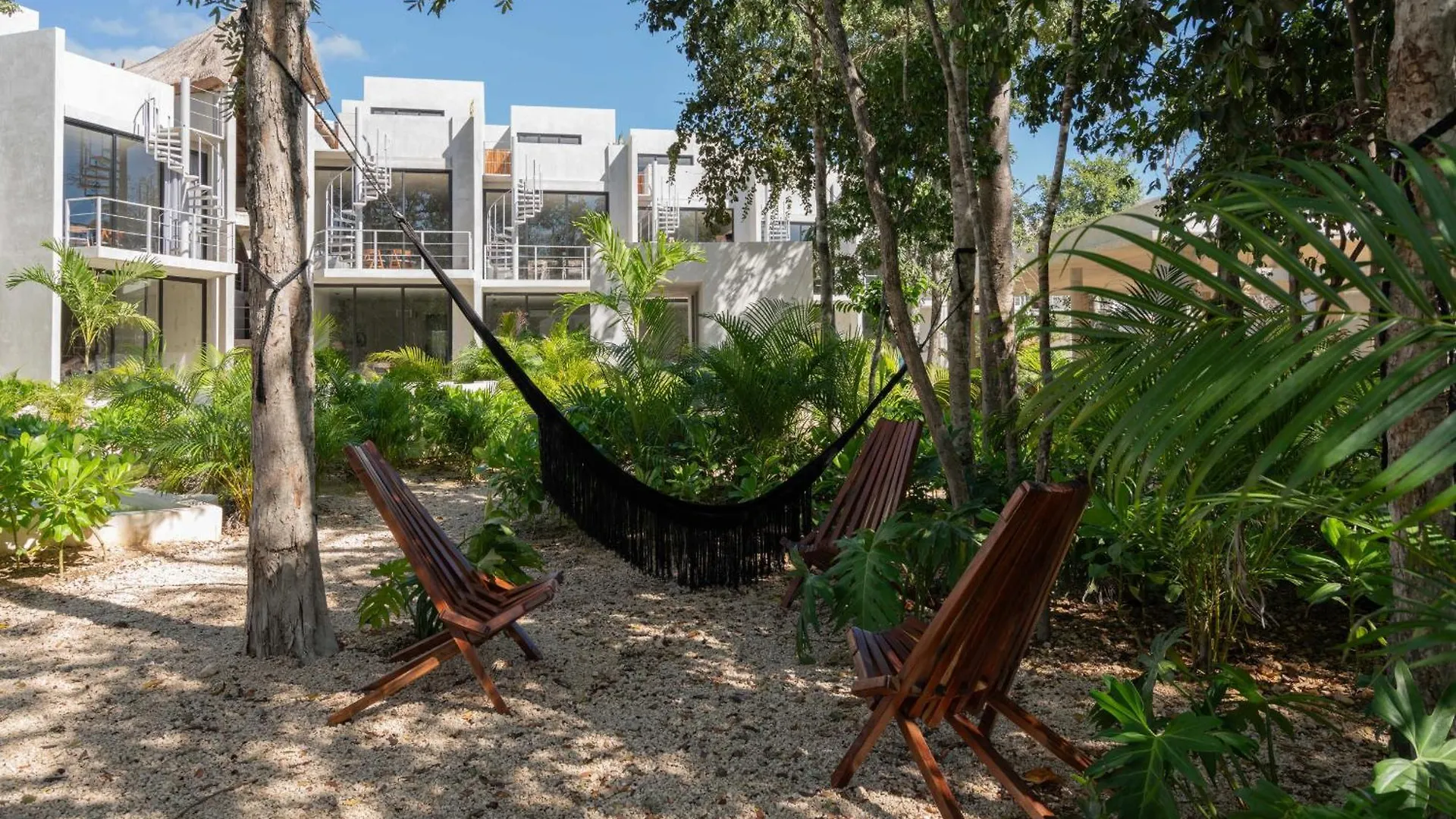 Private Pool & Grill 2 Bedroom Apartment 417 Selva Tulum